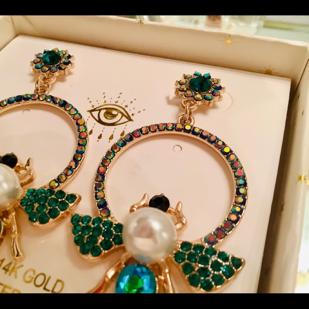 Beautiful luxury collection eye candy earrings - Picture 5 of 5